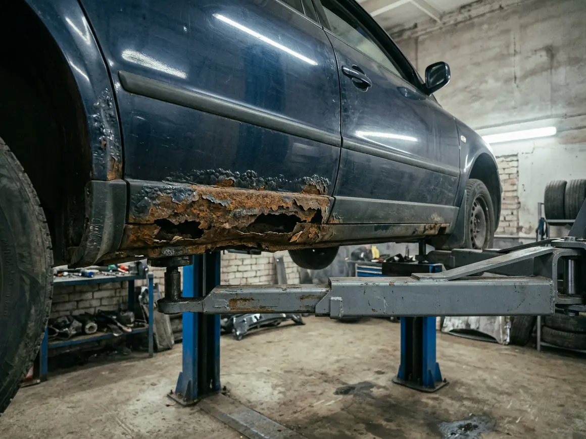 Переварка порога — до ремонта. VW Passat — сквозная коррозия