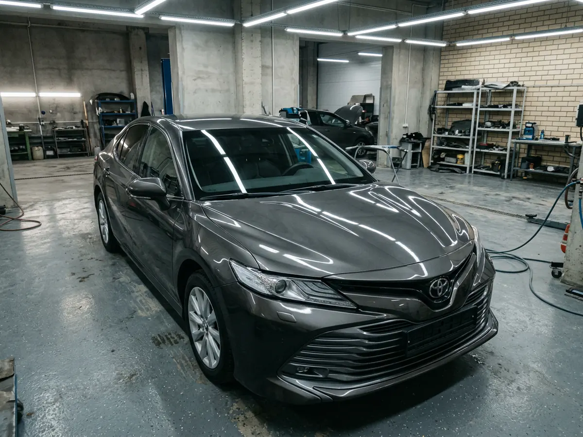 Toyota Camry — кузов после града