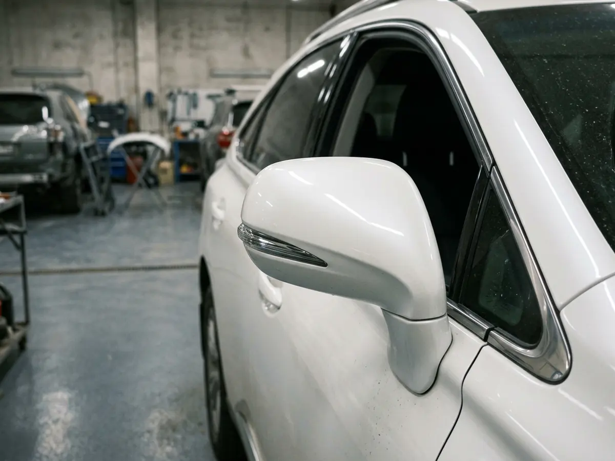 Lexus ES — покраска корпуса зеркала
